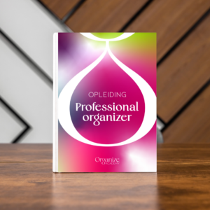Papieren lesboek bij Online Opleiding Professional Organizer